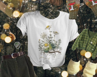 Chamomile Daisy Botanical Art T-shirt • Cottagecore Aesthetic shirt • Soft core Light Academia tshirt • Flowers top • Nature lover clothing
