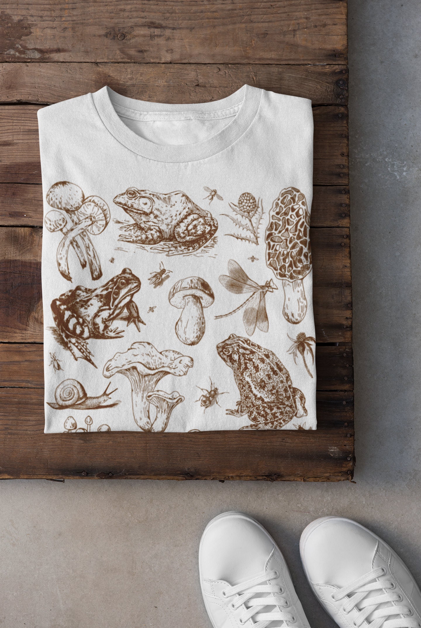 Discover Mushrooms Frogs and Bugs Botanical art tshirt  Dark Academia aesthetic shirt  Vintage Mushroom Frog and fungi  Goblincore Goth Shirts