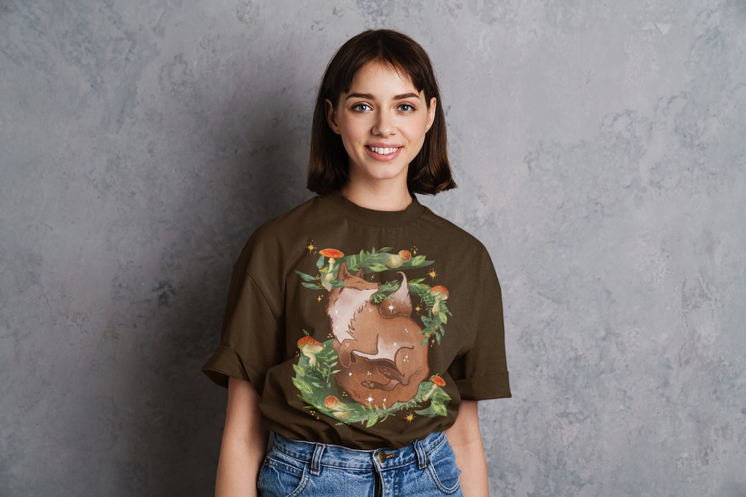 Mystical Fox t-shirt • Red Fox and mushrooms Witchy top • Whimsigoth Cottagecore Goblincore shirt • Forest Nature Animal lover • Cute art