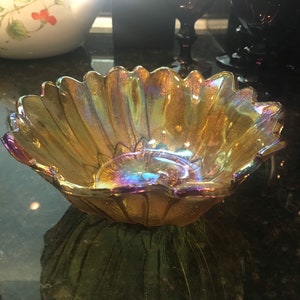 Indiana Glass LilyPons bowl