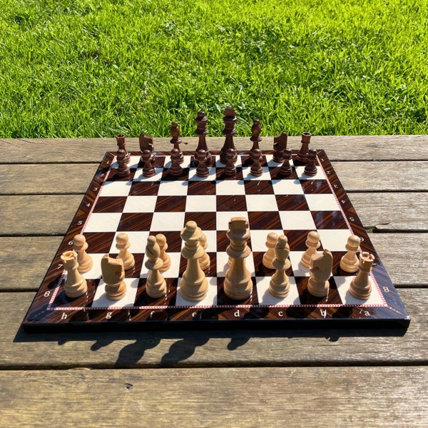 Jeu d'échecs personnalisé 12/15" - 30/37 cm, échiquier à motif noyer-marbre et pièces d'échecs en bois massif, jeu d'échecs en bois personnalisé cadeau d'anniversaire