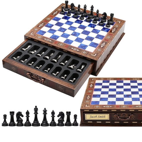 StonKraft Set Di Scacchi In Vera Pelle Arrotolabile – Grigio, Dimensioni 48x38 Cm, Con Pezzi In Legno E Custodia Da Viaggio - 4