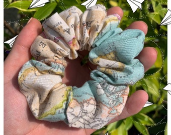 Weltkarte/Reisen/Erkunden Scrunchie