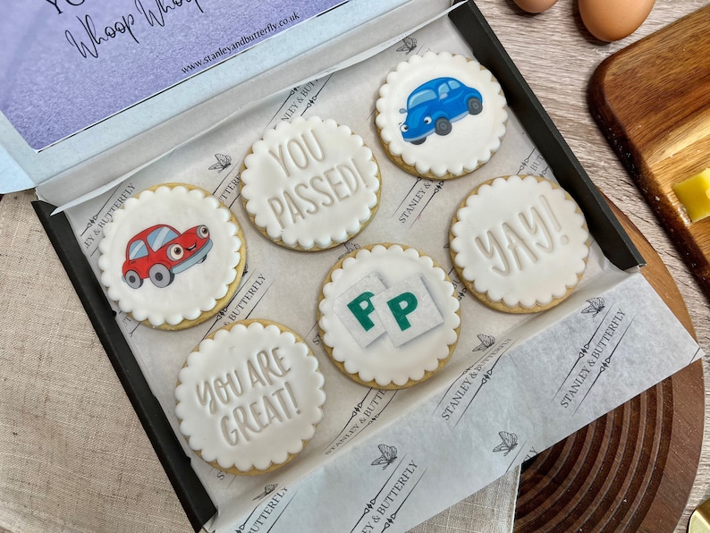 Bespoke Personalised Driving Test Pass Biscuits In Gift Box Cookies Gifts for her Gifts for Him For Son Daughter Set: ZQJ23 image 1