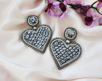 Heart shaped earrings - Silver earrings - Crystal earrings - Funky earrings - Y2K earrings - Birthday gift
