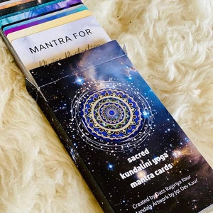 Cartes Oracle Sacred Kundalini Mantra