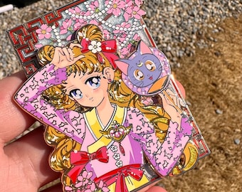 Magical girl blonde fan cat fantasy pin LE 50