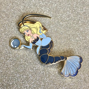 Cinderella zodiac mermaid fantasy pin Cancer LE 35 Blue