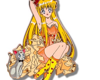 Venus heart socks Artemis fantasy pin LE 35