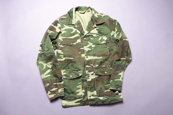 Fitted camouflage jacket sale