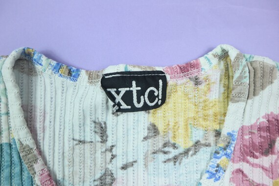 Colorful Floral 1990's Y2K Vintage Shirt - image 3