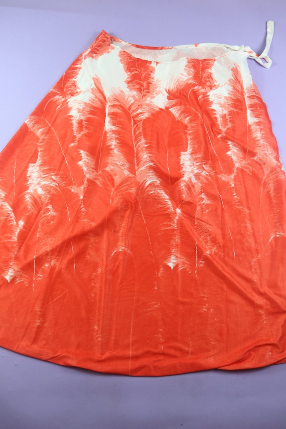 Red Coral Beach Wrap Coverup Hawaiian Floral 1970… - image 5