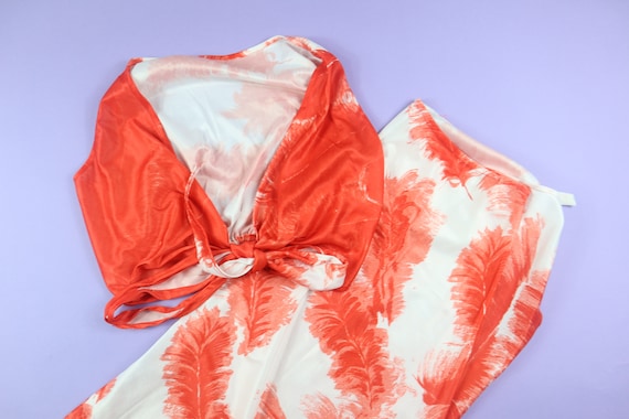 Red Coral Beach Wrap Coverup Hawaiian Floral 1970… - image 1