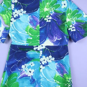 Hawaiian Print Tori Richard Blue Purple Green Floral 1960's Vintage Dress image 4