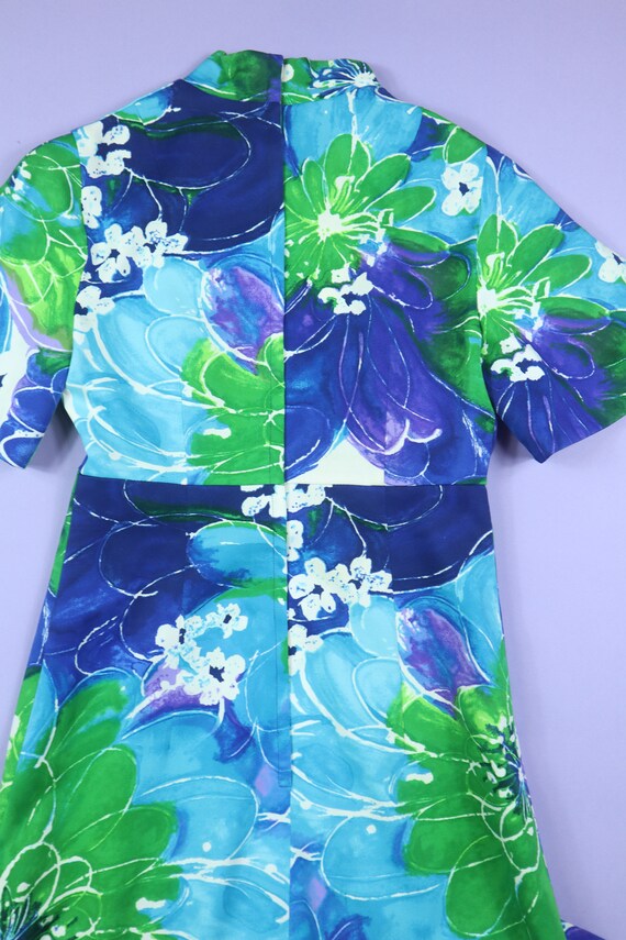 Hawaiian Print Tori Richard Blue Purple Green Flo… - image 4