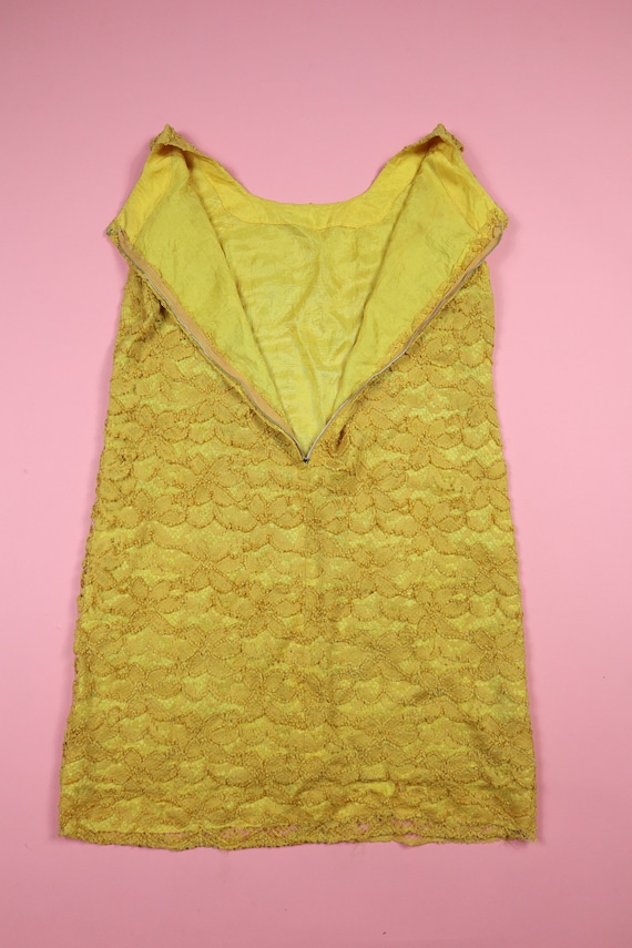 Yellow Lace 1970s Vintage Dress - image 4