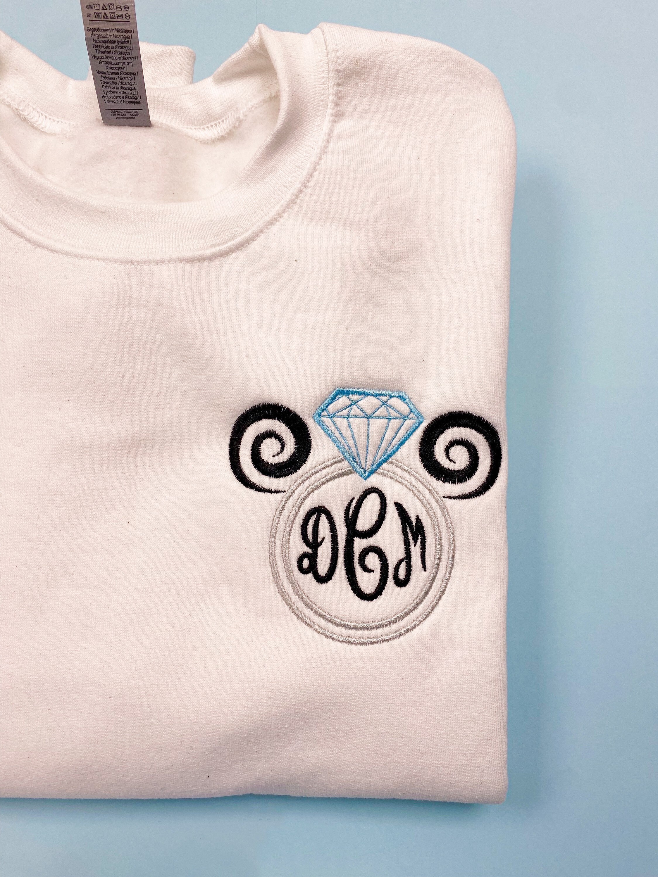 Simple Monogram Sweatshirt, Dainty Embroidery, Great for Bridal Parties! –  The Southern Post