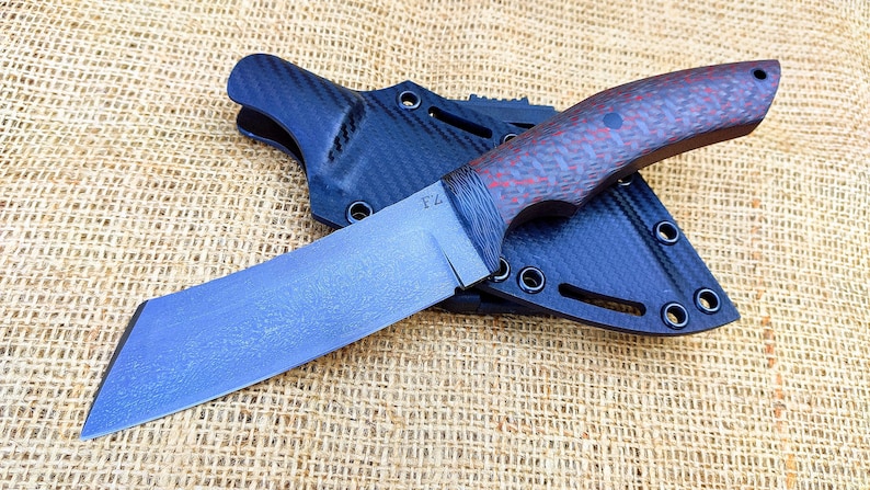 Chopping knife made of wootz steel