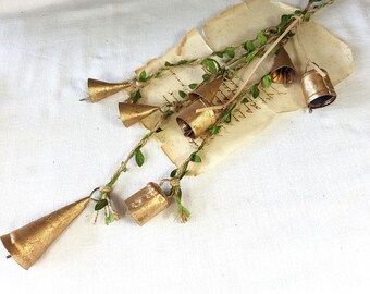Heksenklokken, toegangklokken, Hekserij, Heidens, Wicca, Heks, Deurbel, Windchime met bel, grillige antieke boho zijdebladeren