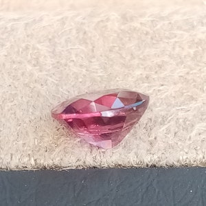 Natural Red Spinel, 0.80 / 6.95.2mm Oval Red Spinel / Ceylon Red Spinel / Natural Untreated / Loose Gemstone image 6