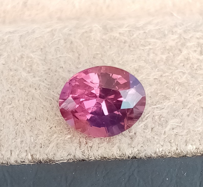 Natural Red Spinel, 0.80 / 6.95.2mm Oval Red Spinel / Ceylon Red Spinel / Natural Untreated / Loose Gemstone image 8