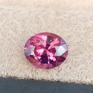 Natural Red Spinel, 0.80 / 6.95.2mm Oval Red Spinel / Ceylon Red Spinel / Natural Untreated / Loose Gemstone image 5