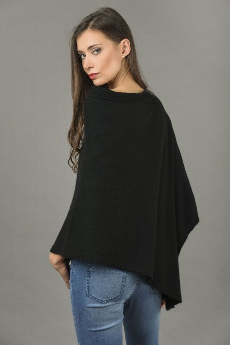 Poncho classique en mélange de cachemire Cape/capuche en cachemire pour femmes Pardessus en mélange de cachemire pour femmes Fabriqué en Italie Noir