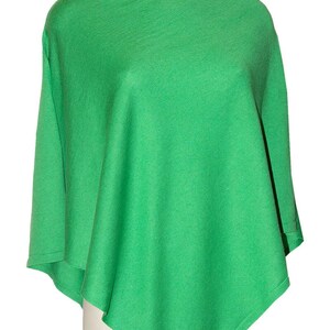 Poncho in Pure Cotton Grass Green