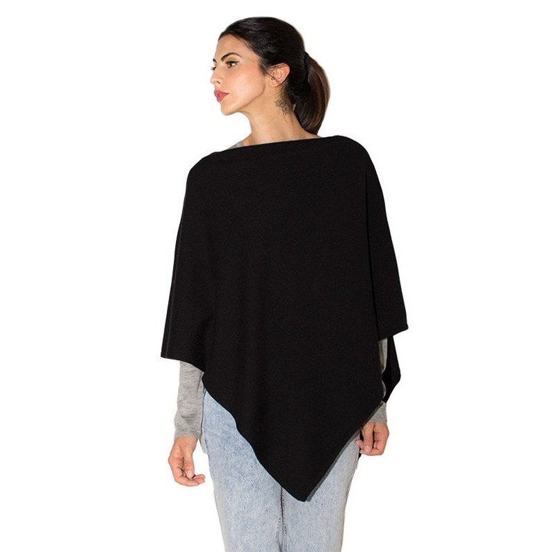 Poncho en mélange de cachemire Cape en cachemire pour femmes / Pardessus en mélange de cachemire pour femmes Fabriqué en Italie Noir