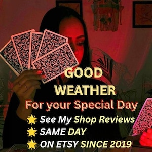 Może przedstawiać: Zestaw kart tarota ze skomplikowanymi czarno-białymi wzorami kwiatowymi trzymanymi w wachlarz. Nałożony tekst brzmi: GOOD WEATHER For your Special Day, See My Shop Reviews, SAME DAY, ON ETSY SINCE 2019, wraz z trzema żółtymi ikonami gwiazdek.