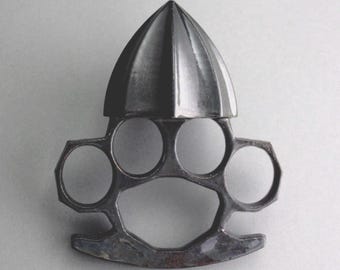 Handmade Ceramic Knuckle Juicer: Ergonomic Citrus Press