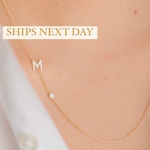 Collier initial avec pierre de naissance, collier initial avec pierre de naissance en or massif 14 carats, collier initial sur le côté, cadeau personnalisé, cadeau de Noël