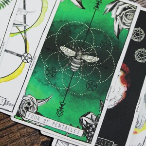 Lectura universal del tarot por la sacerdotisa del resplandor divino: 12 cartas extendidas