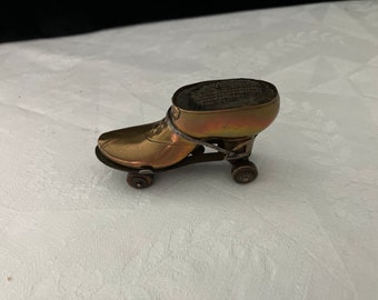 Victorian Novelty Roller Skate pin Cushion in Excellent Condition.