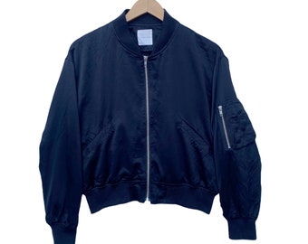 Bomber Jacket Sweater Zipper Long Sleeve Black Colour Medium Size Light Jacket Lowrys Farm