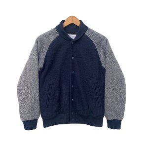 Plain Polyester Wool Varsity Jacket Button up Long Sleeve Grey Dark Blue Cream Colour Medium Size Jacket Streetwear