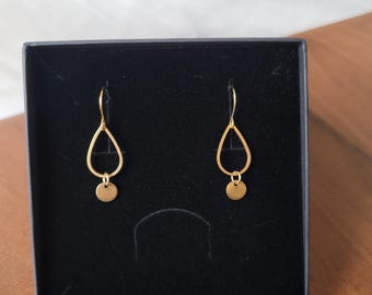 Minimal Gold Teardrop Earrings with Disc Charm | Dainty Everyday Drop Earrings | Modern Geometric Jewellery Gift