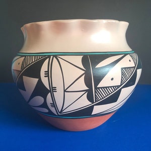 Authentic Pueblo Pottery Bowl Signed by NGuni Laguna, New Mexico