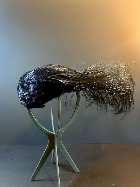 Black Feathered Cocktail Hat with Rhinestone Accents Yeetfub 1920s Flapper Headpiece Hats for Women Fashionable  main image 4