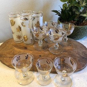 Rare Mid Century Modern Gold Leaf High Ball Glasses and Wine Glasses or Fruit Compote Stemmed Glassware 1 Liqueur Glass, Mid Century Modern