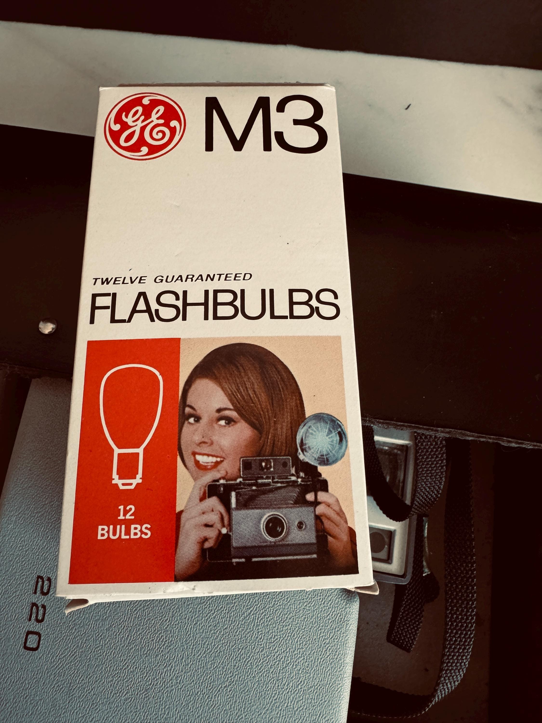 レトロカメラ　Camera　まとめ売り！ 昭和レトロカメラ 2眼 ヤシカ ルーキー