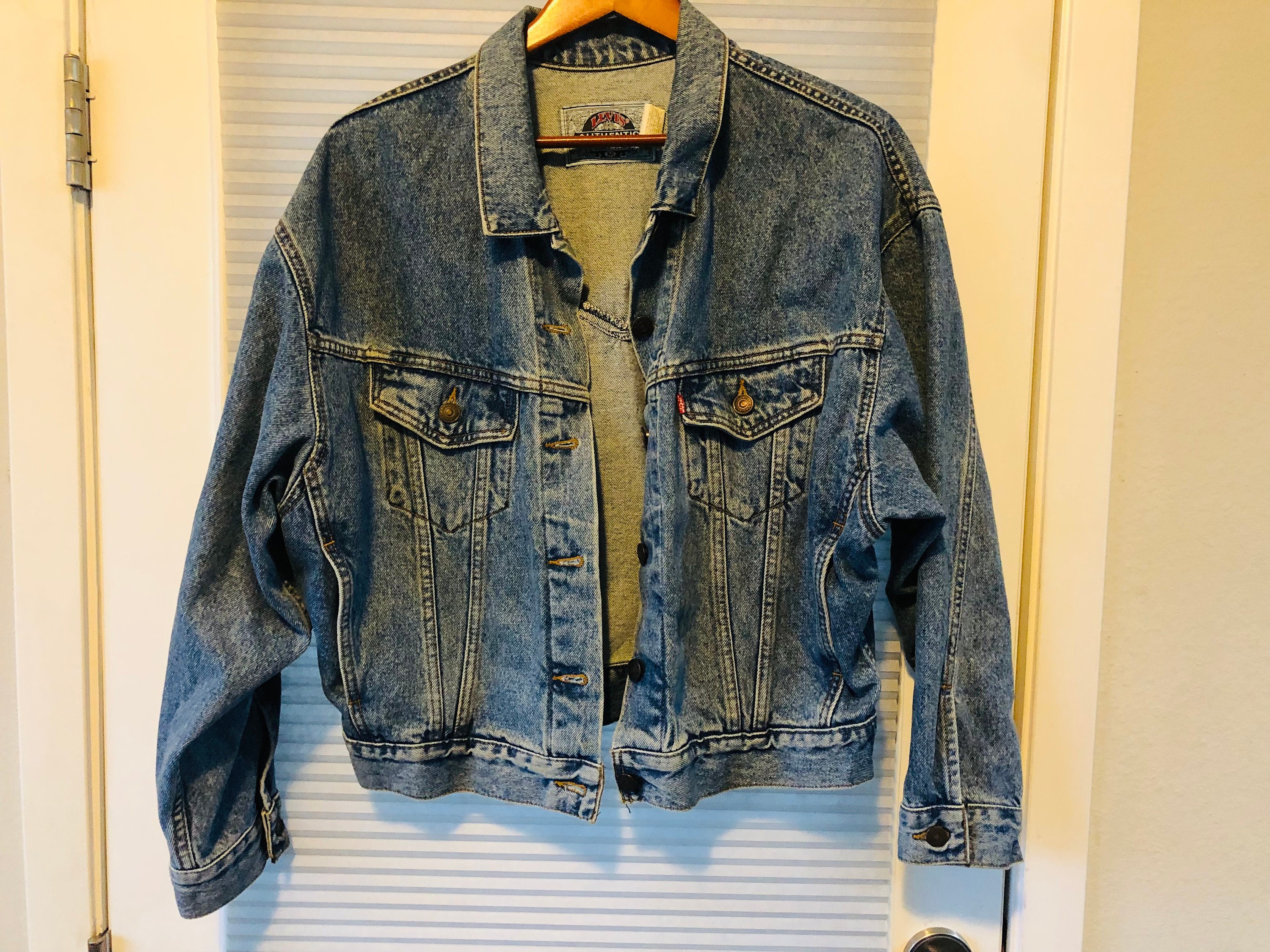 Vintage Levi's Jean Jacket – Style 98144A – Medium – 90s