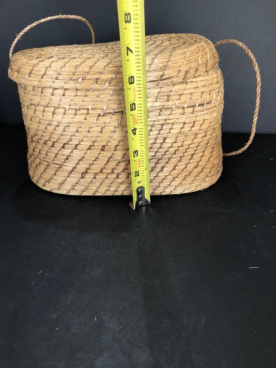 Woven Grass Pine Needle Lidded Basket Purse with … - image 4