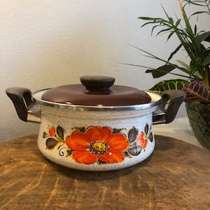 Vintage Sanko Ware Show Pans Orange Poppy 3 Qt Enamel Dutch Oven Japan MCM 70s Cookware with Lid – Retro Kitchen Decor