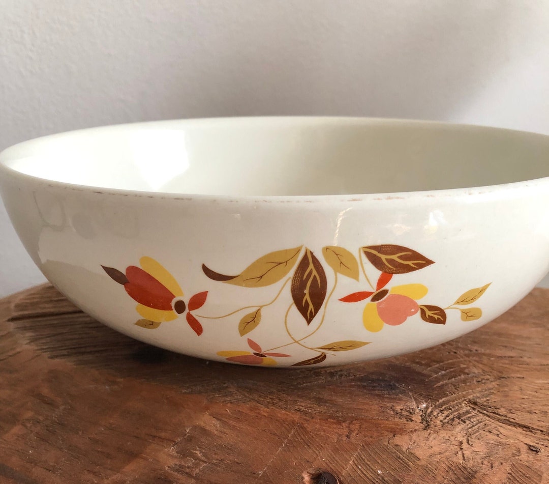 Vintage Halls Superior Quality Kitchenware Serving Bowl tested and