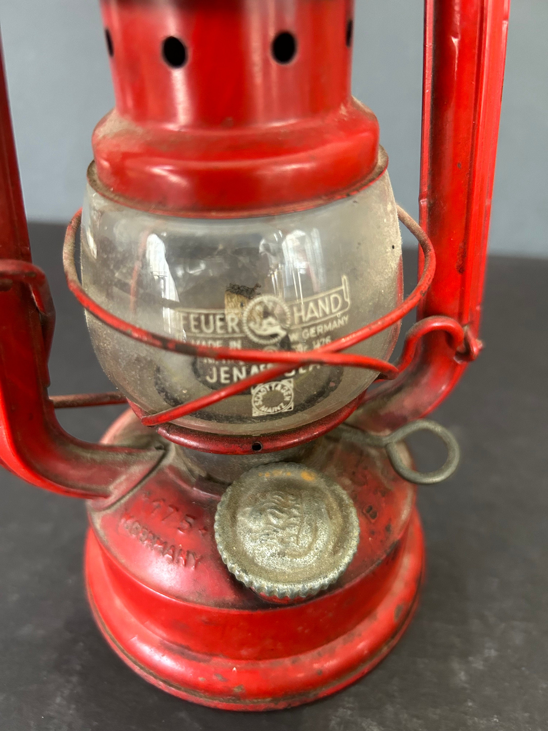 Feuerhand 175 Red Super Baby Hand Oil Lantern Lamp Jena Feuerhand 175 Red Super Baby Hand Oil Lantern Lamp Jena