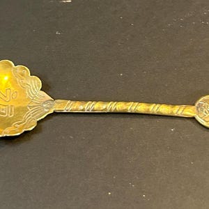 Brass Ornate Collectible 4&quot; x 2&quot; Spoon Made in Taiwan