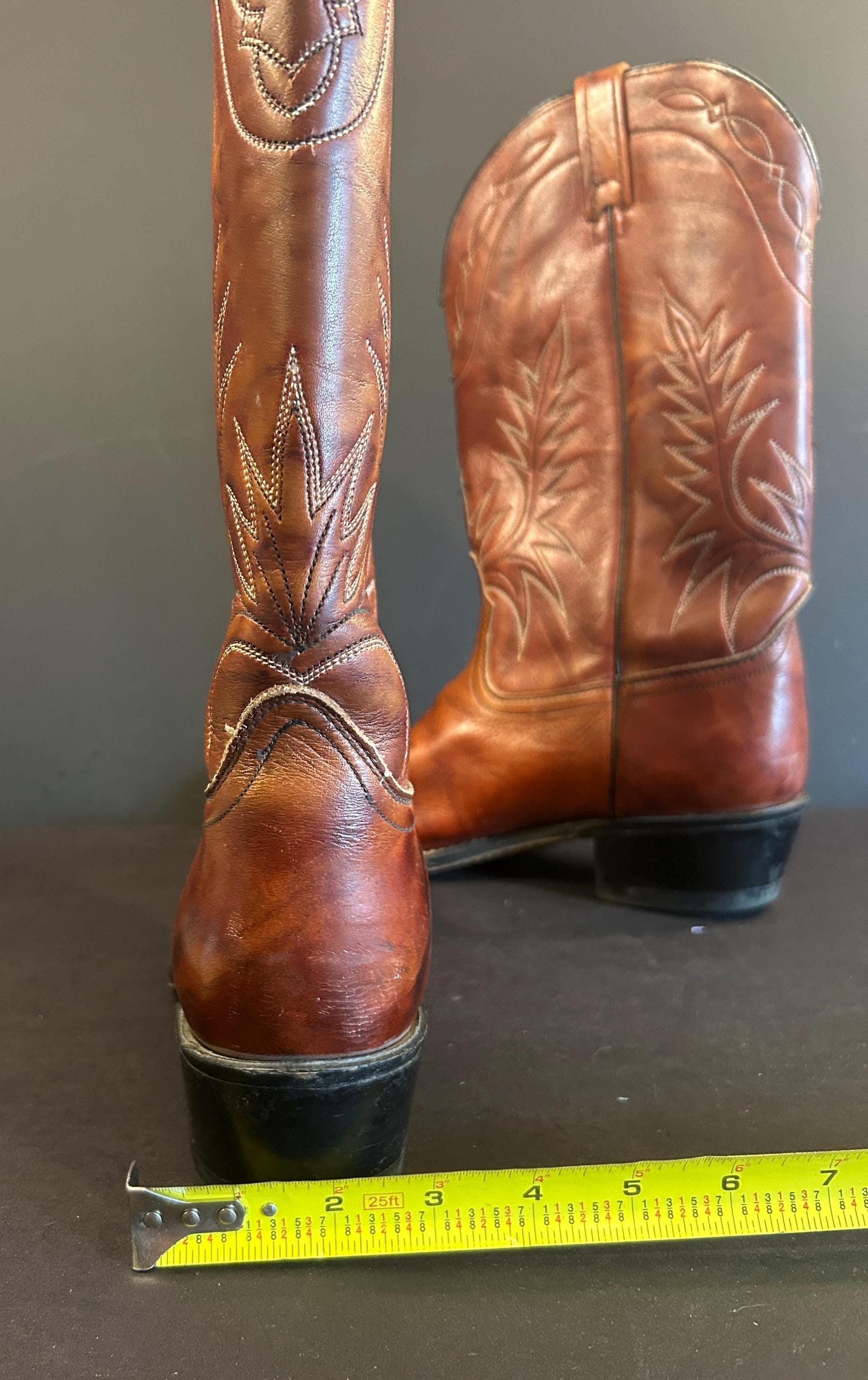 Vintage Acme Cowboy Boots: Brown Leather Western Rodeo Boots 