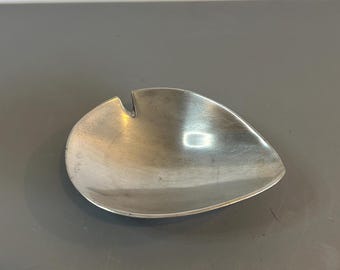 Vintage authentische und nummerierte Nambe Teardrop-Schale # 723 Schmuckschale / Aschenbecher 13 &quot;x 4&quot;