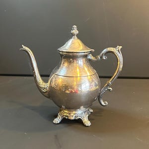 Tetera plateada vintage F. B. Rogers, cafetera con patas ornamentadas